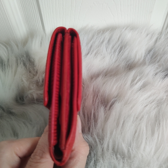 vintage Louis Vuitton epi wallet 90s Elise portefeuille trifold - Picture 5 of 16